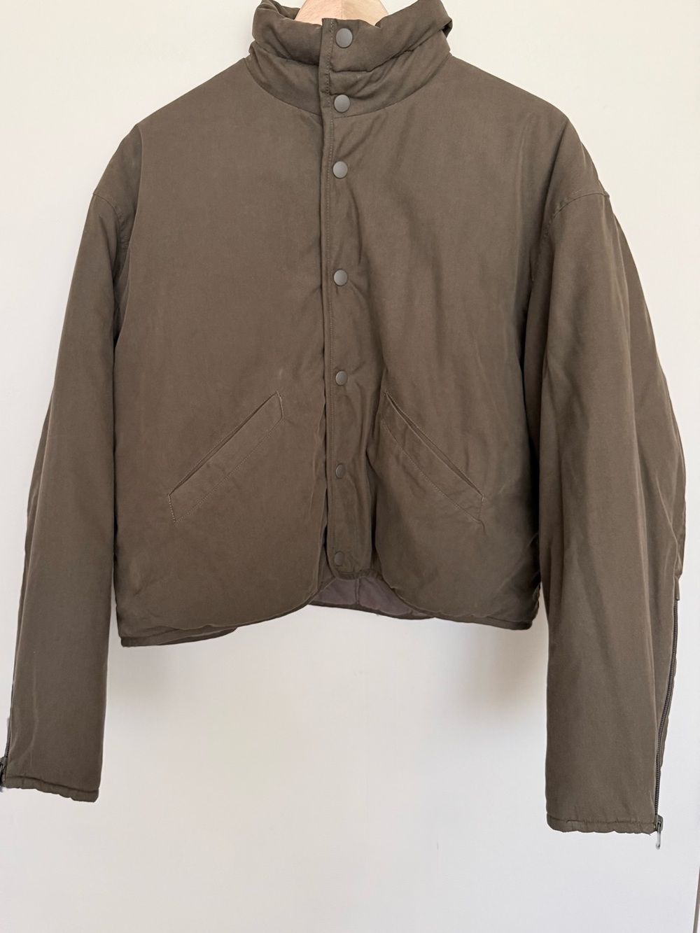 Lemaire Uniqlo U Olive Warmer Jacket
Army Green Crop Puffer Coat Small like New - Picture 7 of 8